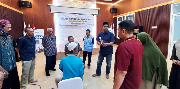 UPGRADE SKILLS TERAPIS! Sinergi Kebaikan Sahabat Mustahiq bersama YBM PLN Dalam Program Thibbun Nabawi Kilat