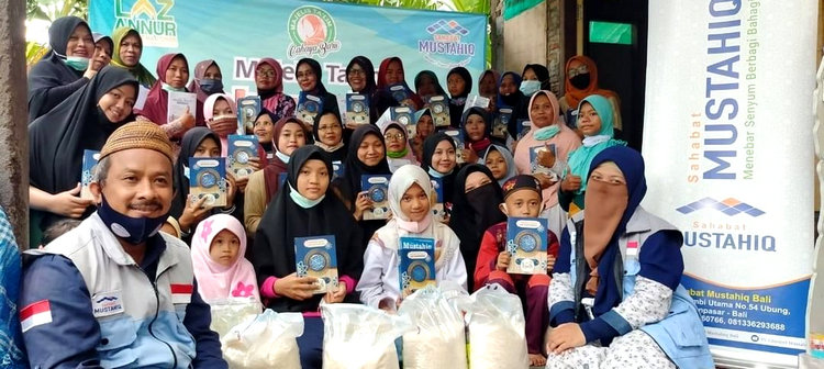 Wakaf Al-Qur'an Untuk Muallaf